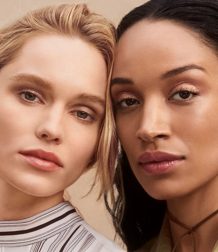 Model on the left: Clair. Model on the right: Aliya.