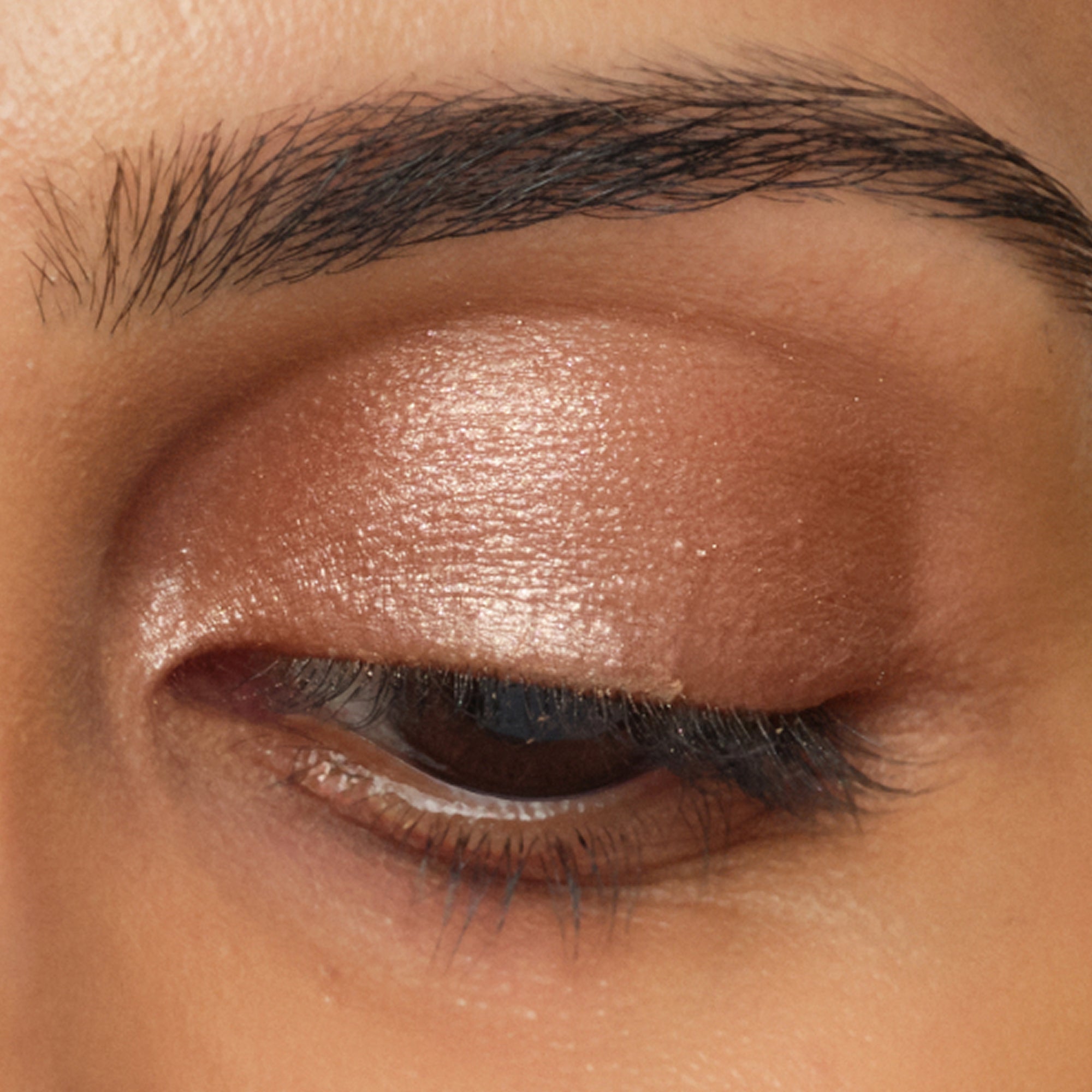 エトゥベラ ゼリーストーン ラウンド Luminescent Eye Shades | Pearlescent Eye Shadow – Chantecaille